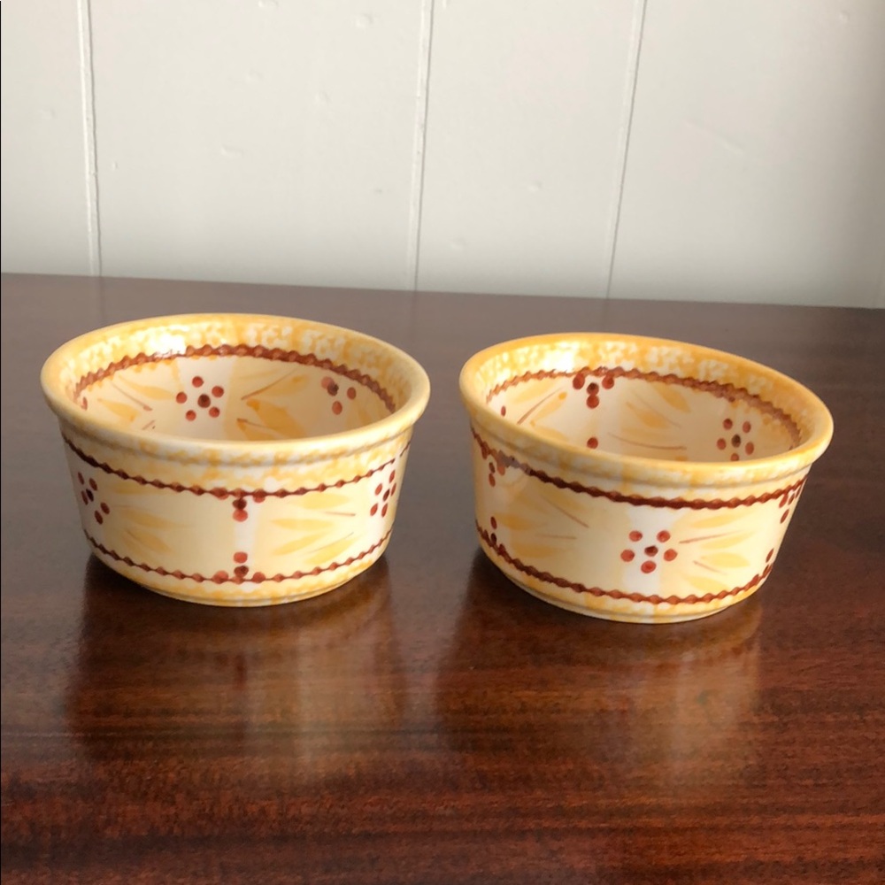 TEMP-TATIONS Old World Yellow 4” Ramekins- set of 2
Excellent condition